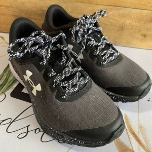 EUC Under Armour Charged Escape 3 Evo Running Shoe, Black, size 5